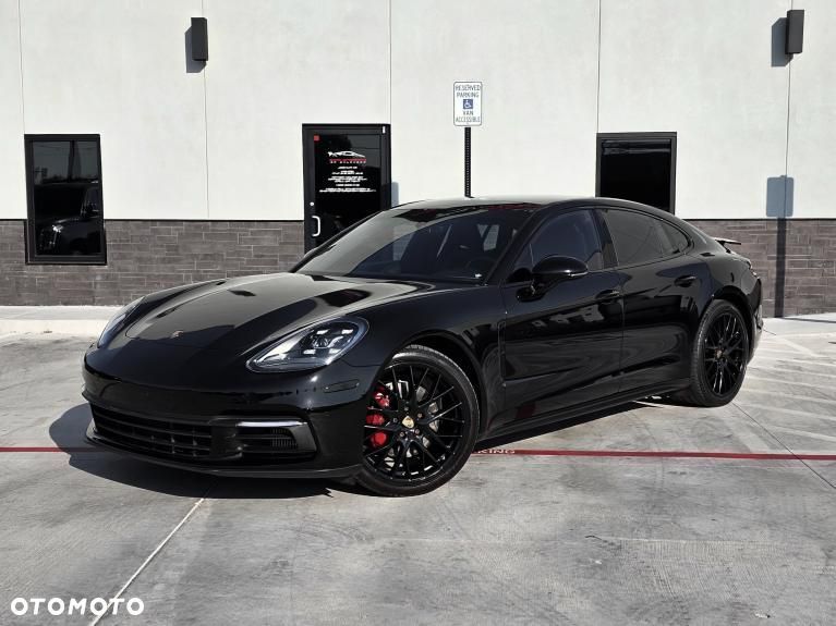 Porsche Panamera 4S - 2