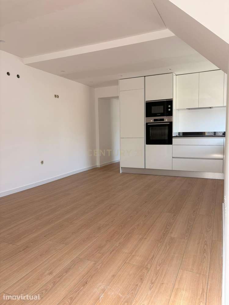 Moradia T3 com Obra total - Ramalde, Porto - Grande imagem: 3/30