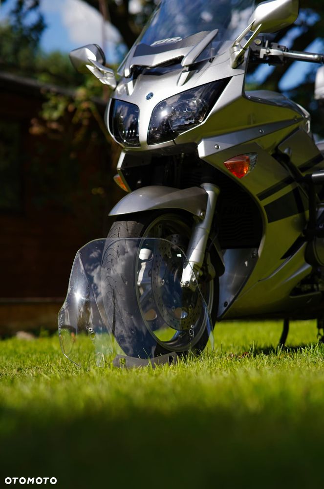 Yamaha FJR - 16