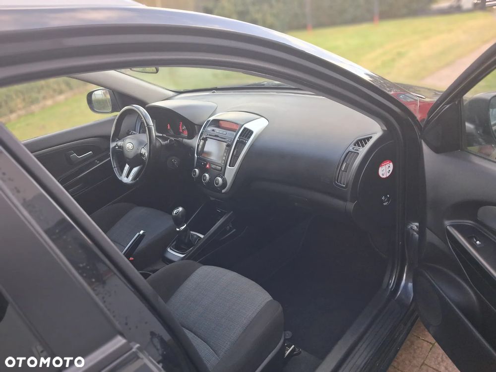 Kia Ceed 1.4 CVVT ISG Spirit - 20