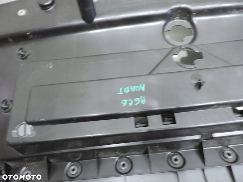 TAPICERKA KLAPY TYŁ AUDI A6 C6 AVANT - 6