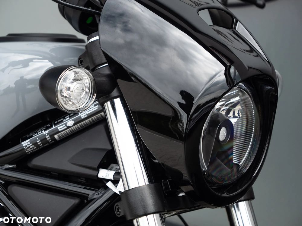 Harley-Davidson Sportster Nightster 975 - 11