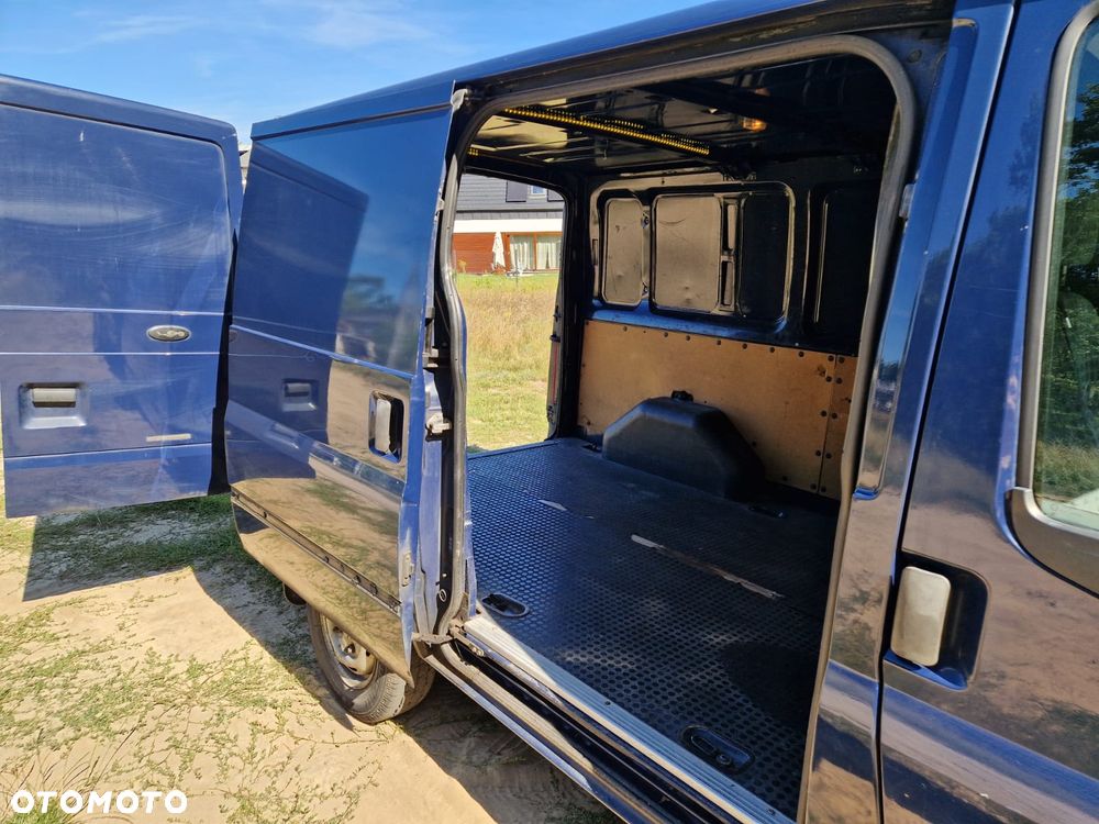 Ford Transit - 6