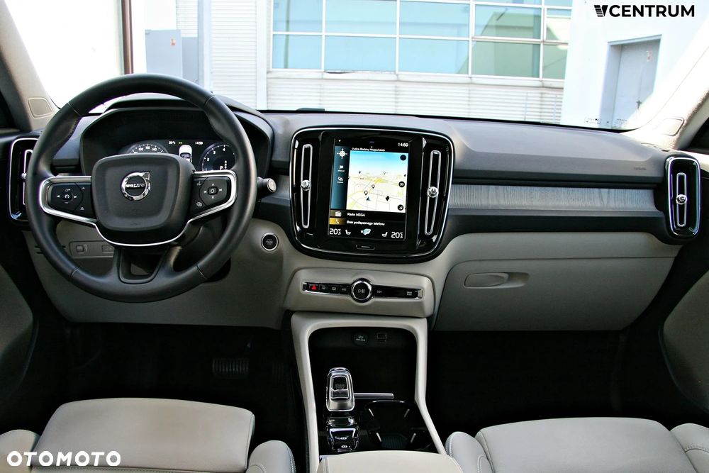 Volvo XC 40 B4 B AWD Inscription - 11