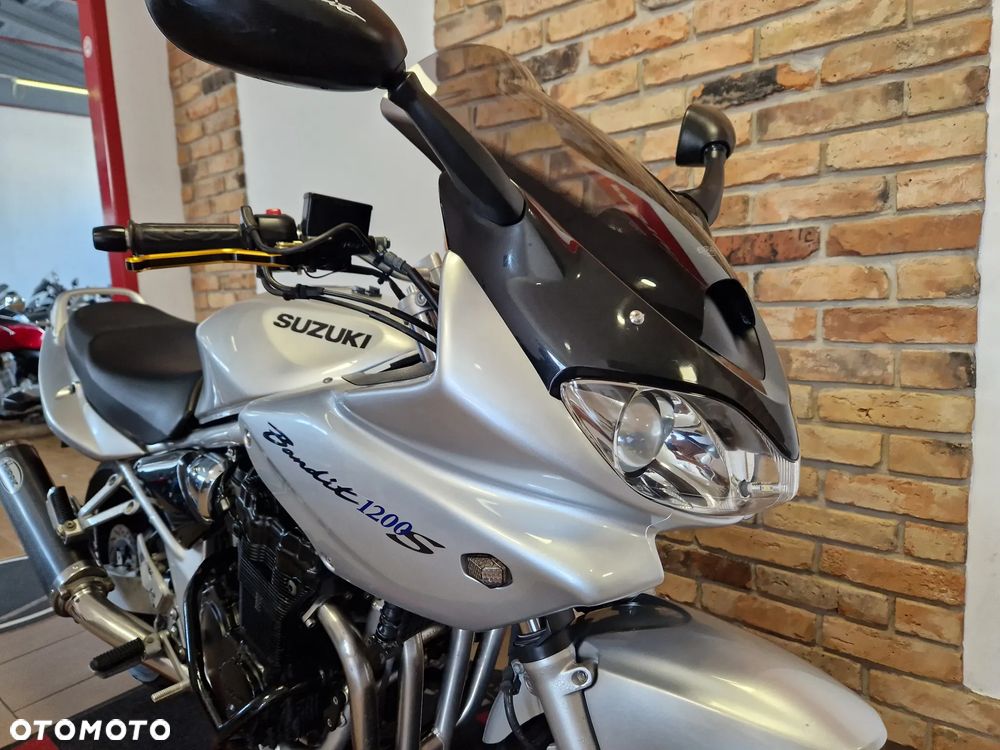 Suzuki Bandit - 38