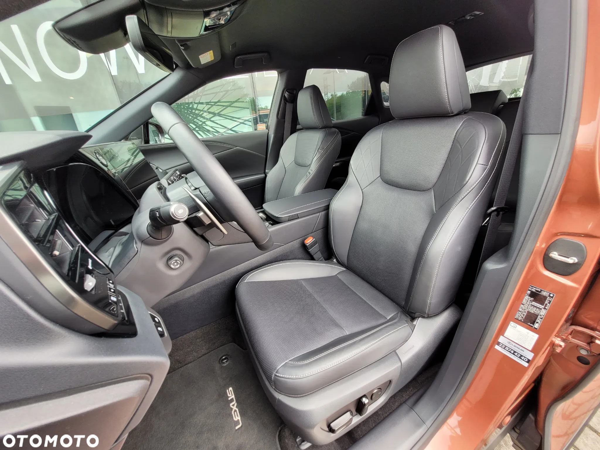 Lexus RX 350h F Sport Design - 15
