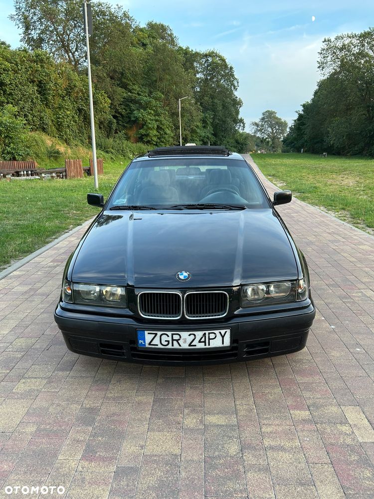 BMW Seria 3 318tds - 9
