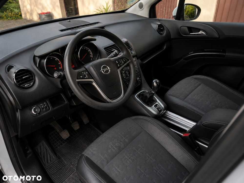 Opel Meriva - 8