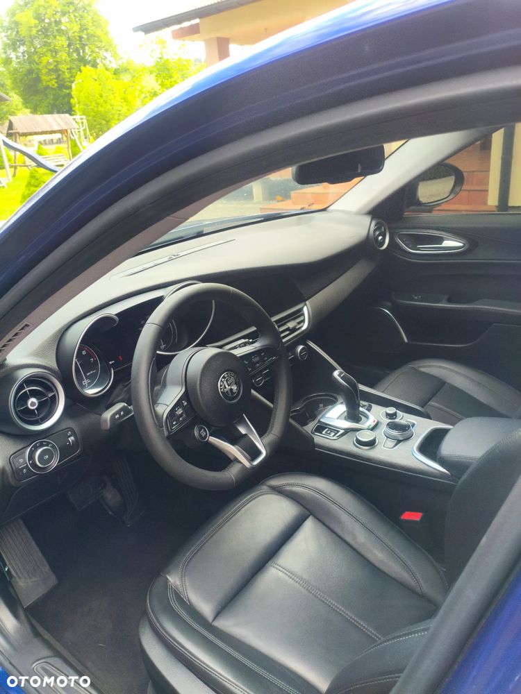 Alfa Romeo Giulia 2.0 Turbo Veloce - 9