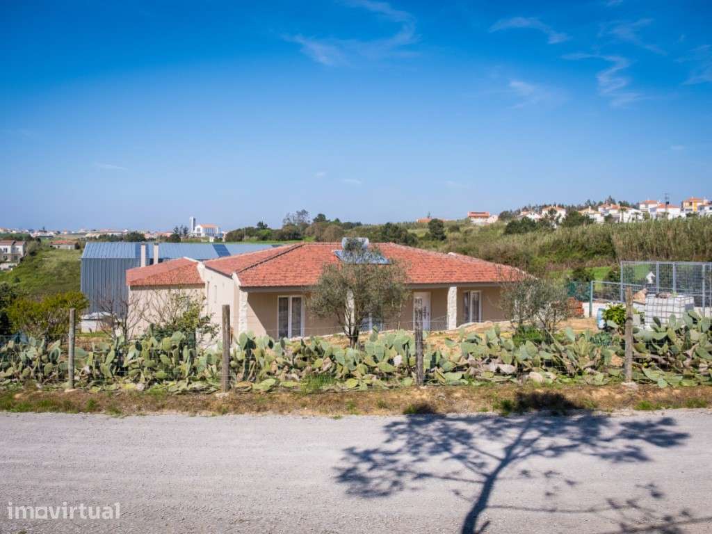 Moradia T3 + Moradia T1 + Armazém em Santa Bárbara, Lourinhã - Grande imagem: 5/60