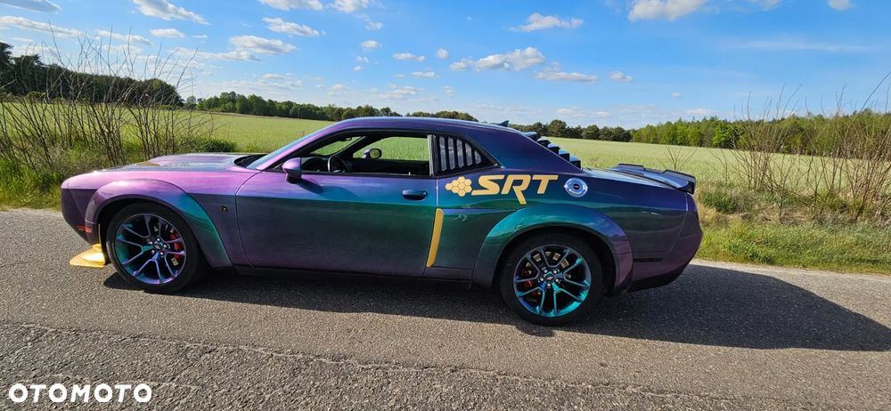 Dodge Challenger 6.4 Scat Pack - 12