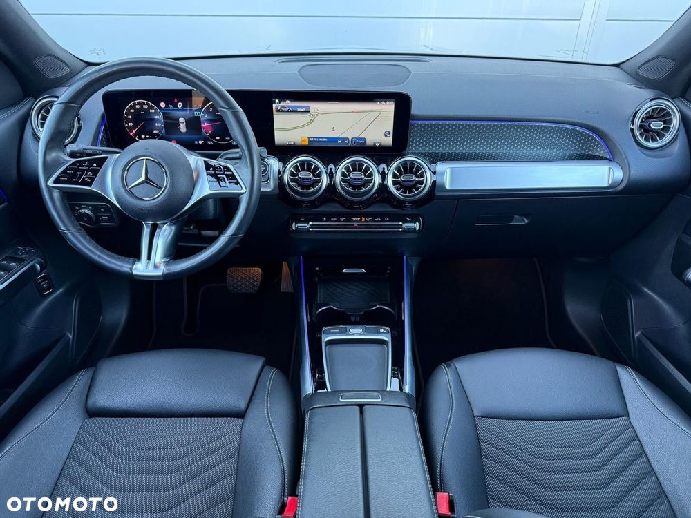 Mercedes-Benz GLB - 12
