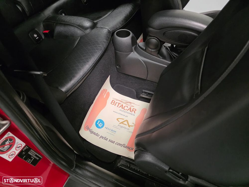 MINI 3 Portas Cooper D 60 Years Chili - 37