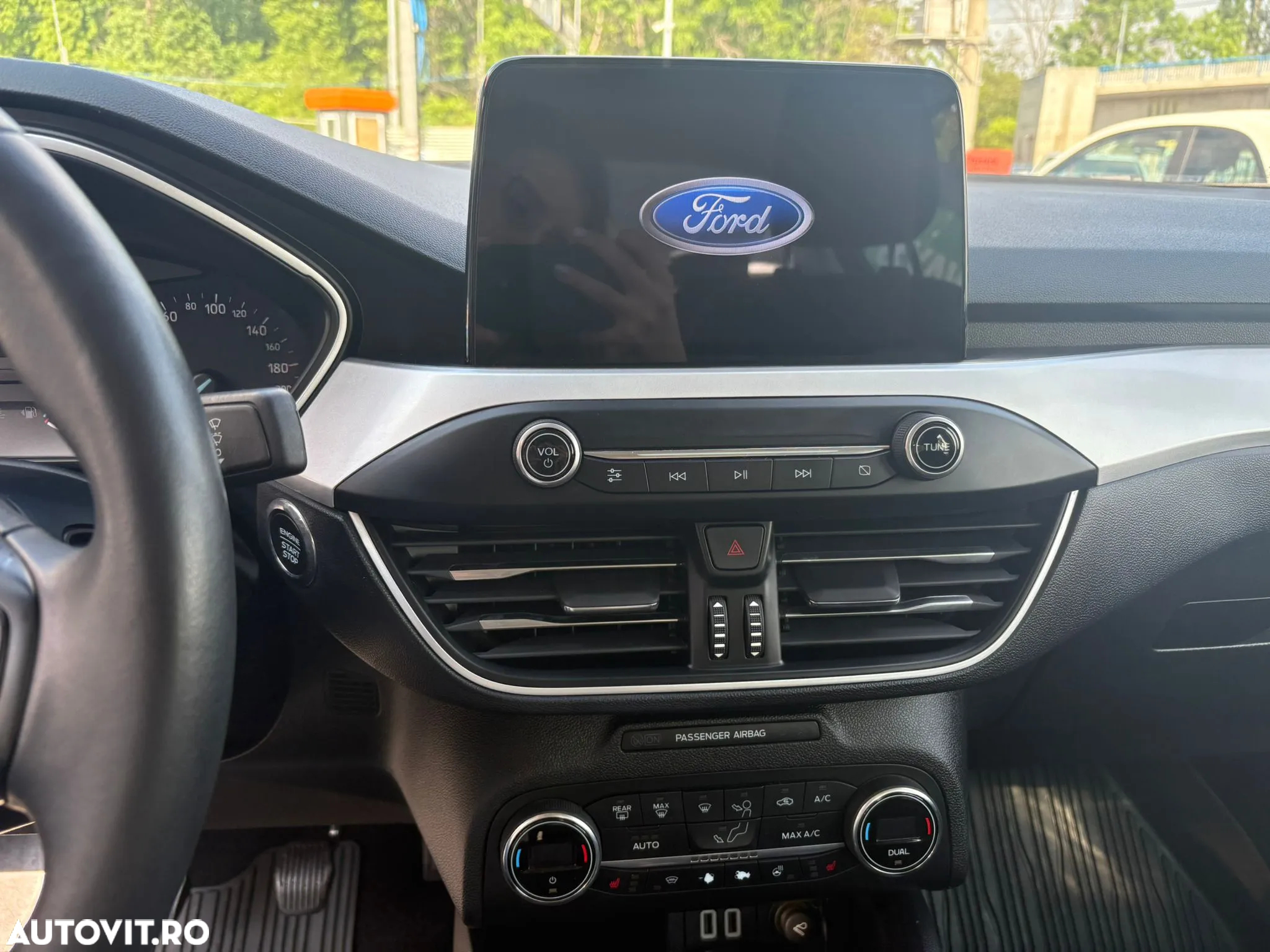 Ford Focus 1.0 EcoBoost Trend Edition - 9