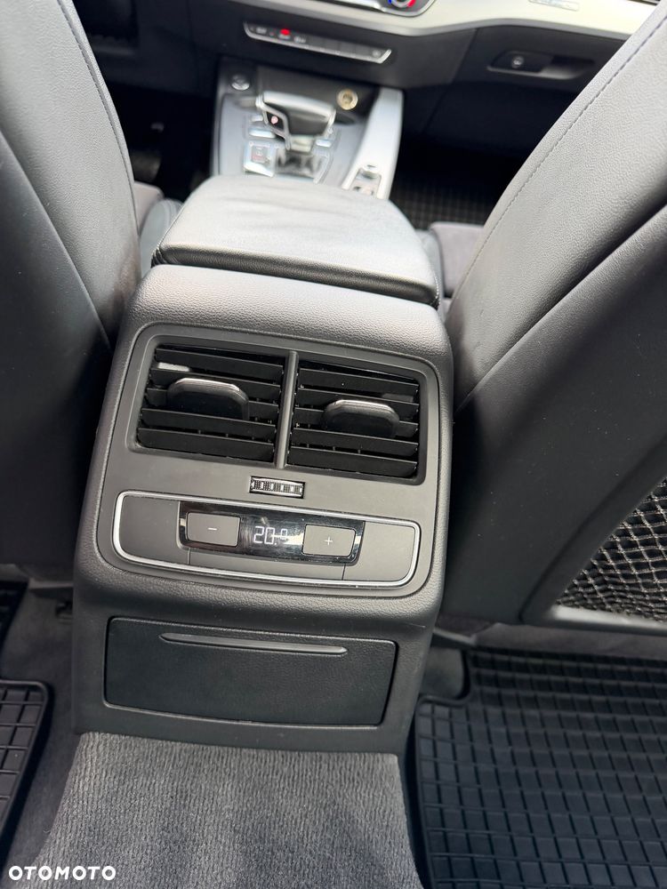 Audi A4 Limousine 2.0 TDI S tronic quattro sport - 11