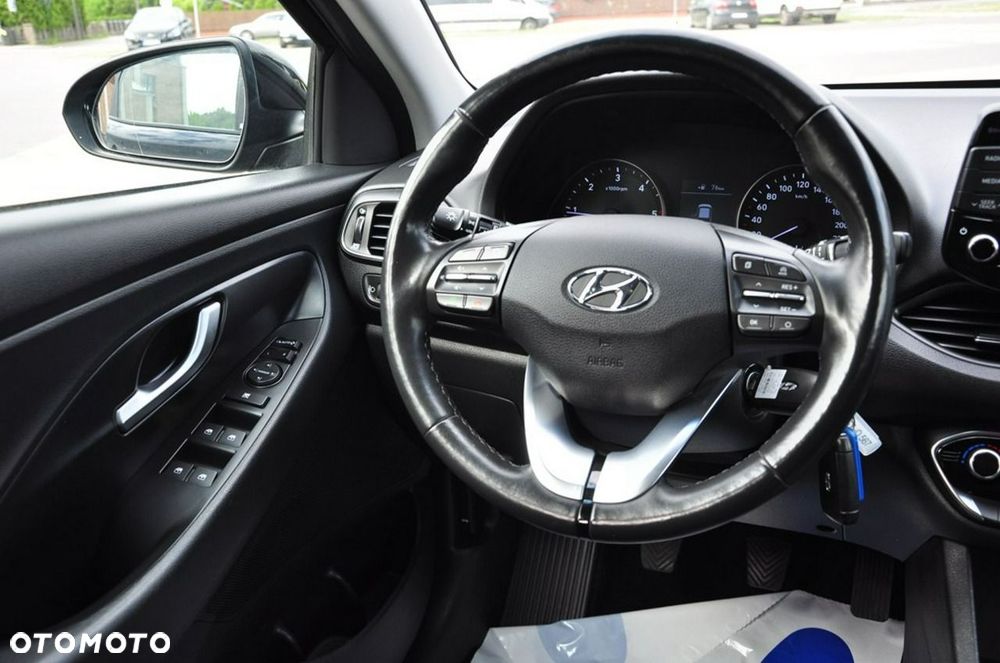 Hyundai i30 - 32