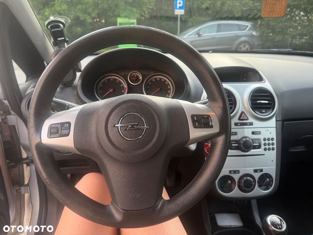 Opel Corsa 1.2 16V Enjoy - 8