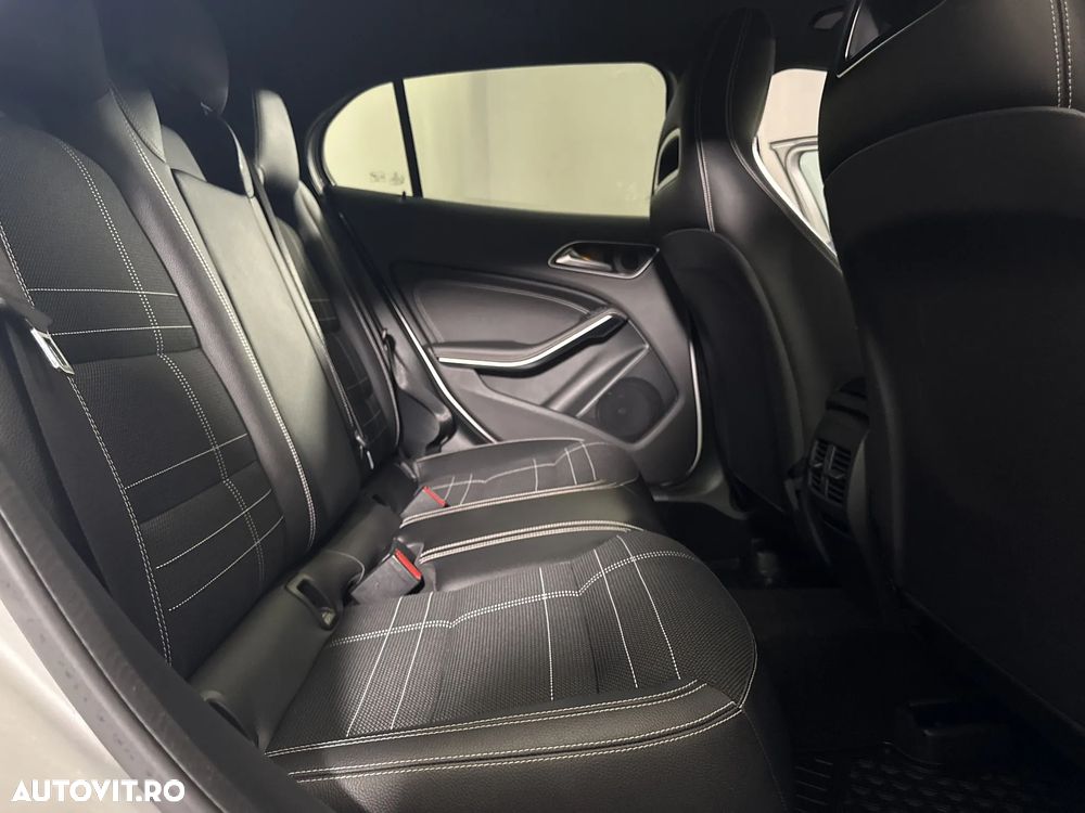 Mercedes-Benz GLA 220 d Aut. - 13