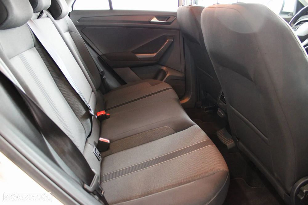 VW T-Roc 1.0 TSI Urban - 14