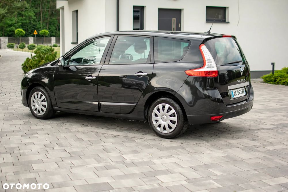 Renault Grand Scenic - 28
