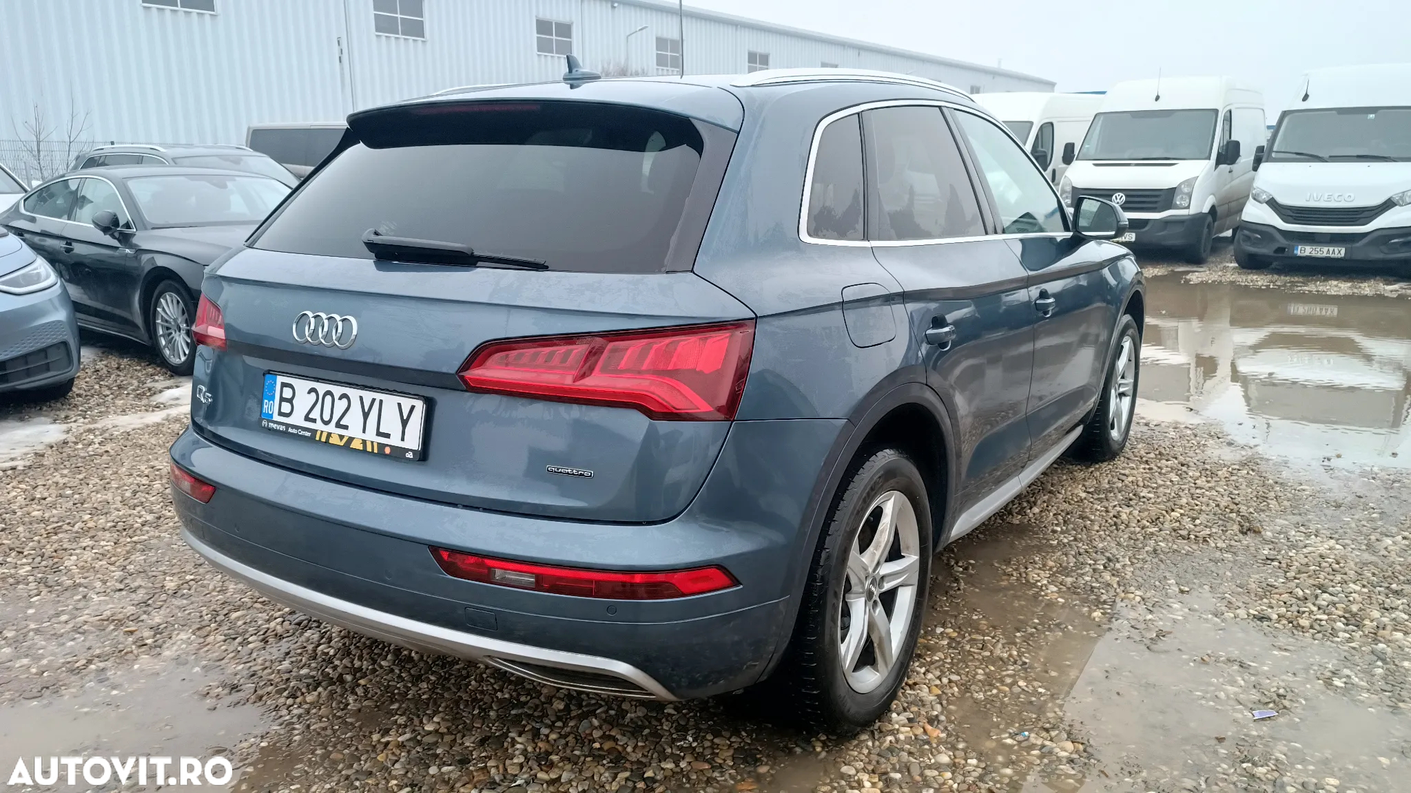 Audi Q5 2.0 40 TDI quattro S tronic Basic - 3