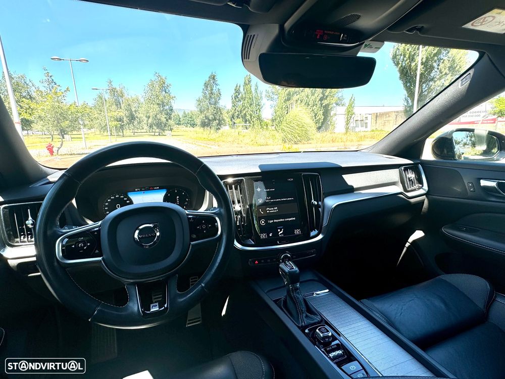 Volvo V60 2.0 D4 R-Design Geartronic - 12