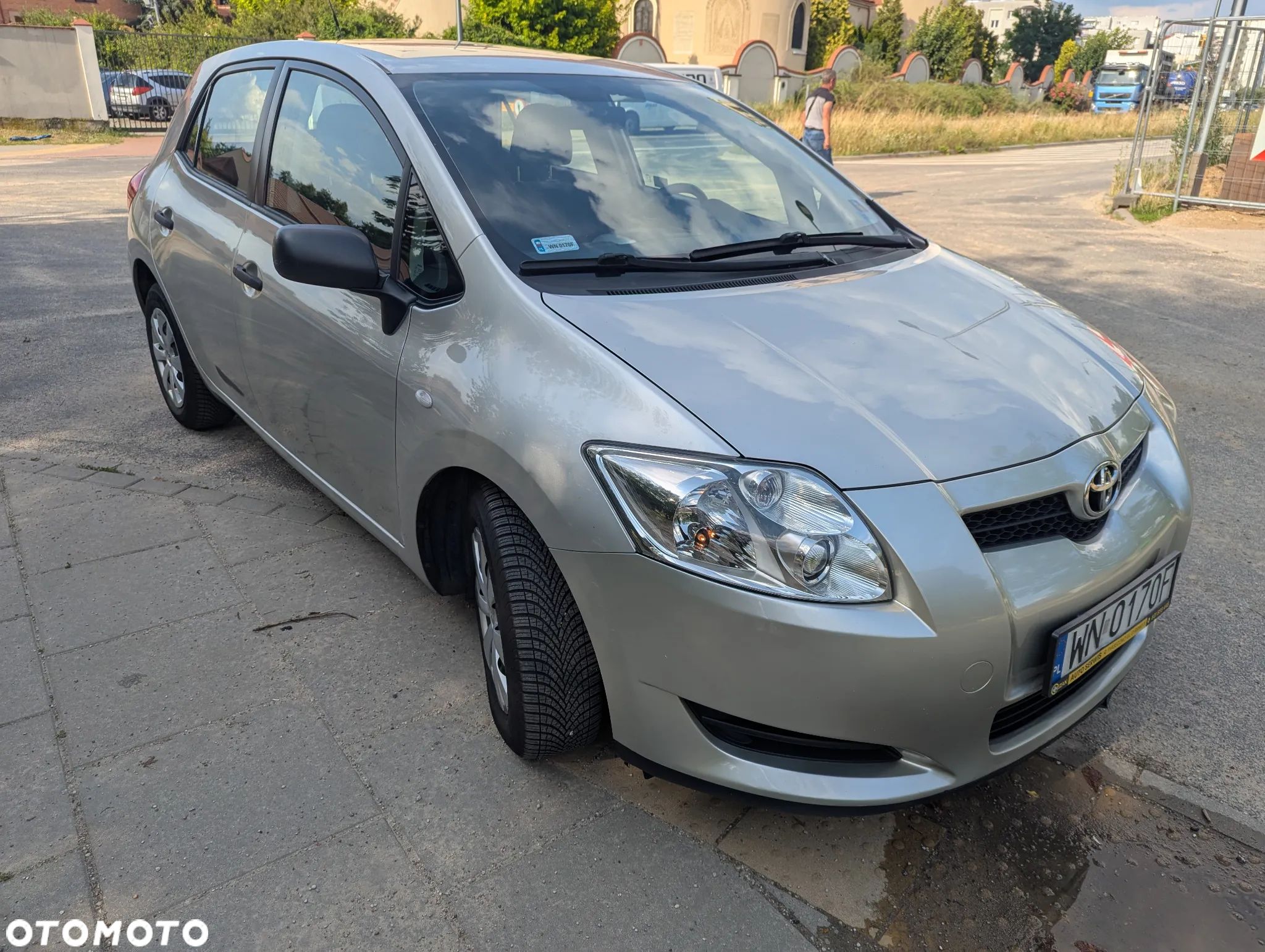 Toyota Auris 1.4 D-4D Terra - 1