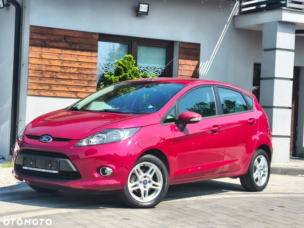 Ford Fiesta 1.25 Ghia - 10