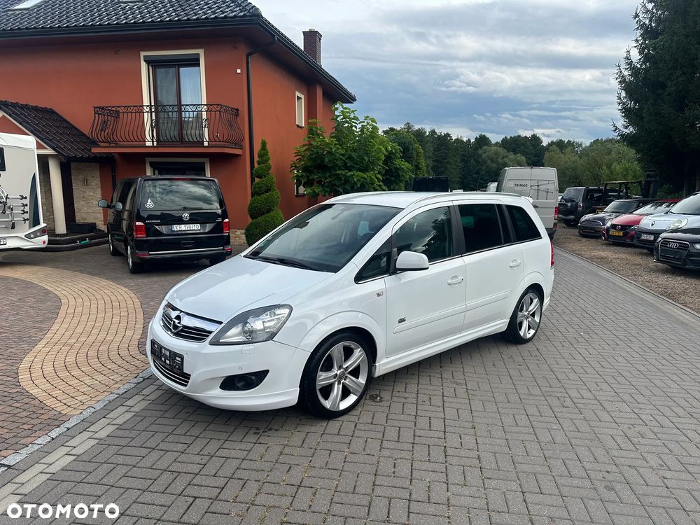 Opel Zafira - 1