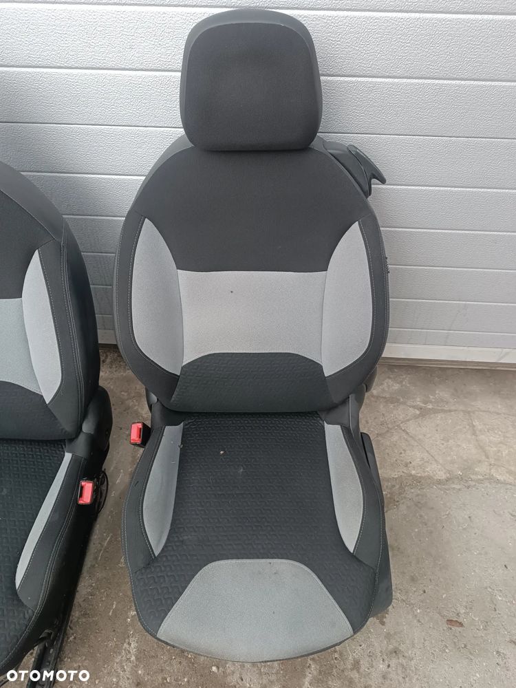 FOTELE PRZÓD TYŁ KANAPA  WNĘTRZE  CITROEN DS3 - 4