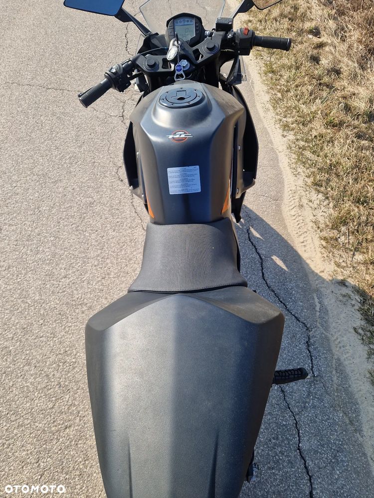 KTM RC 125 - 10