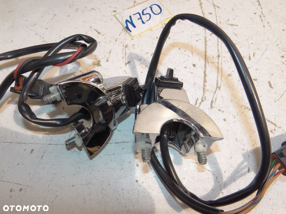 Harley Davidson Touring Electra Road King Zmieniarka płyt CD + przełączniki N750 - 16