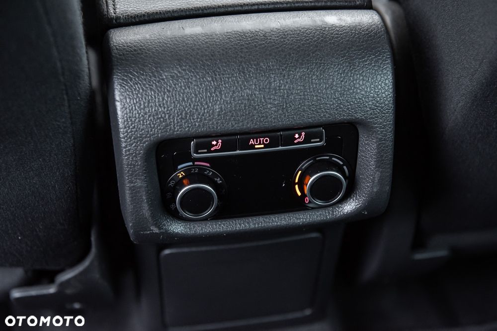 Volkswagen Sharan - 29