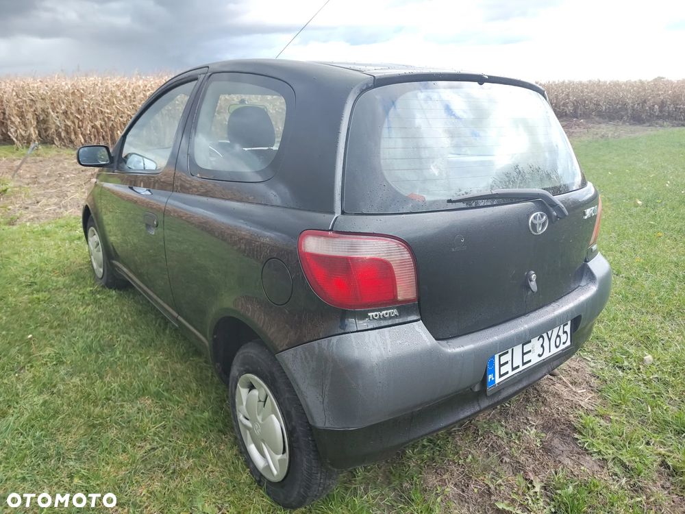 Toyota Yaris - 2