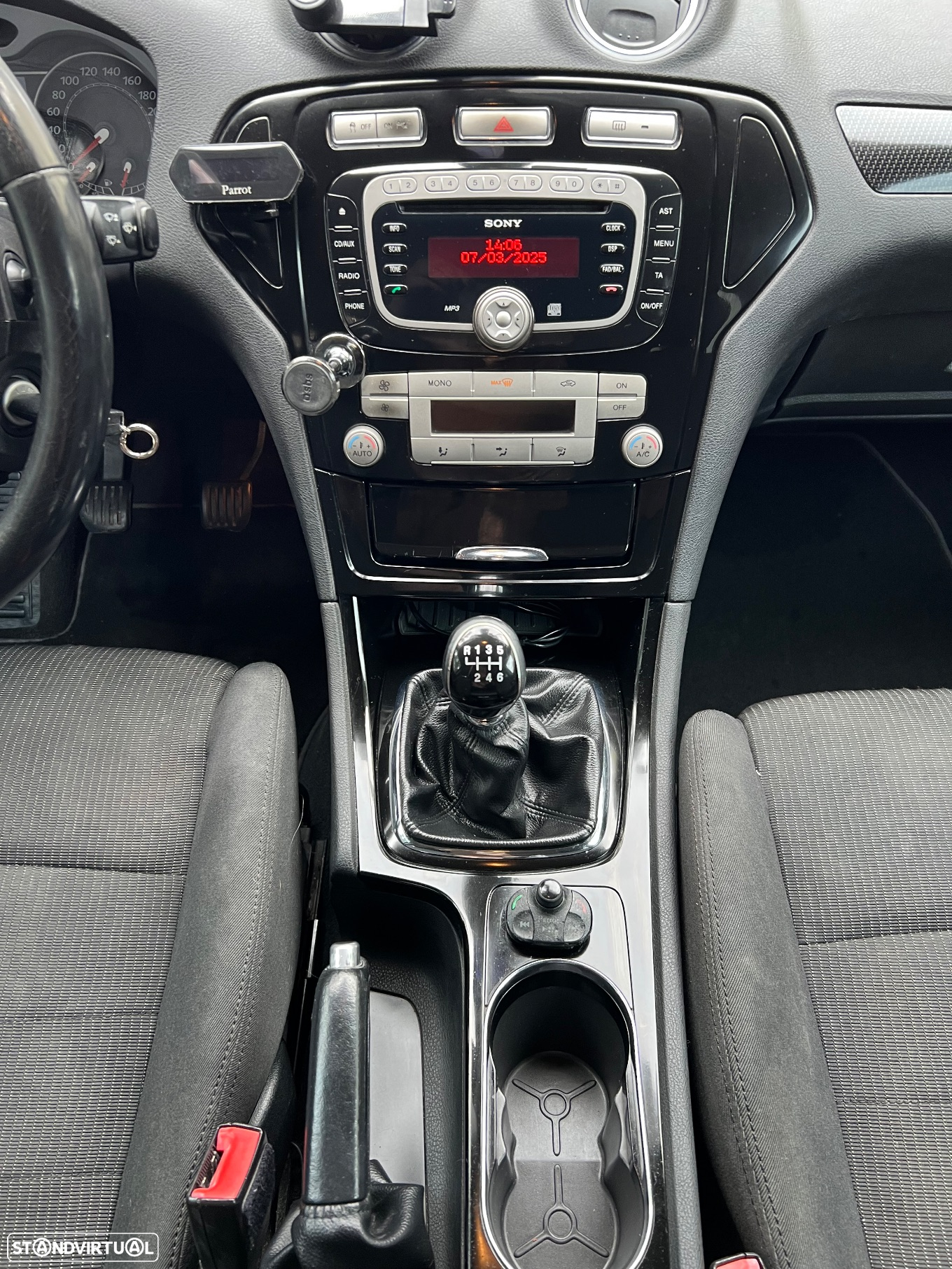 Ford Mondeo 2.0 TDCi Titanium - 12