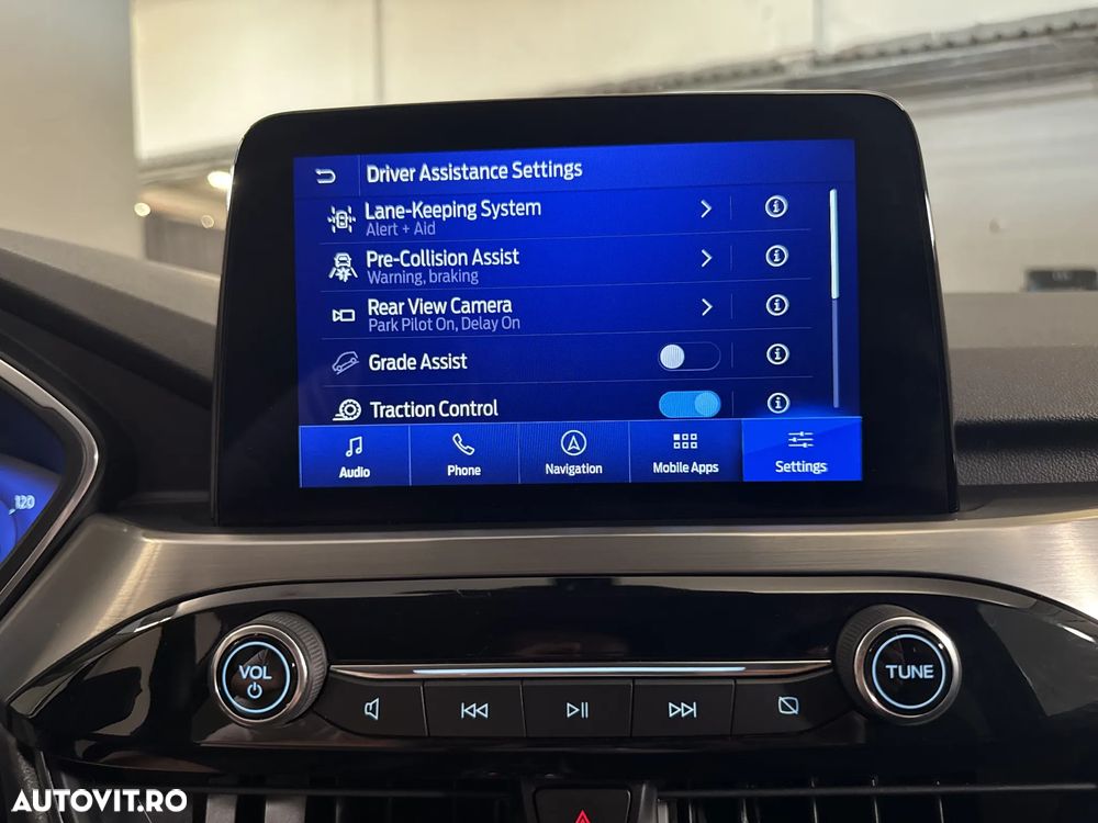 Ford Kuga - 21