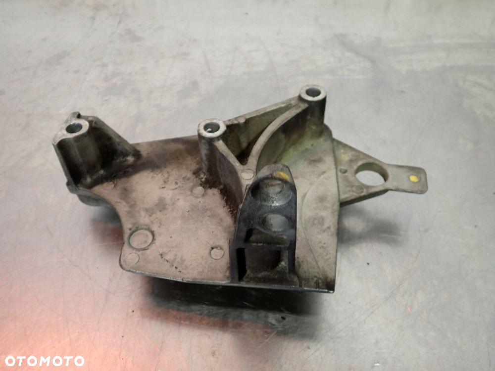 ŁAPA SILNIKA RENAULT CLIO III LIFT 8200408663 - 3