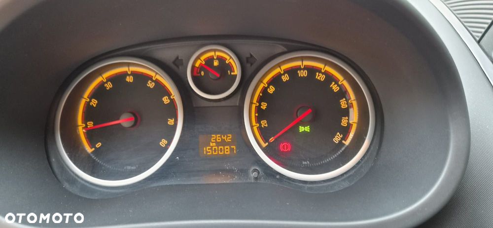Opel Corsa 1.4 16V Cosmo - 10