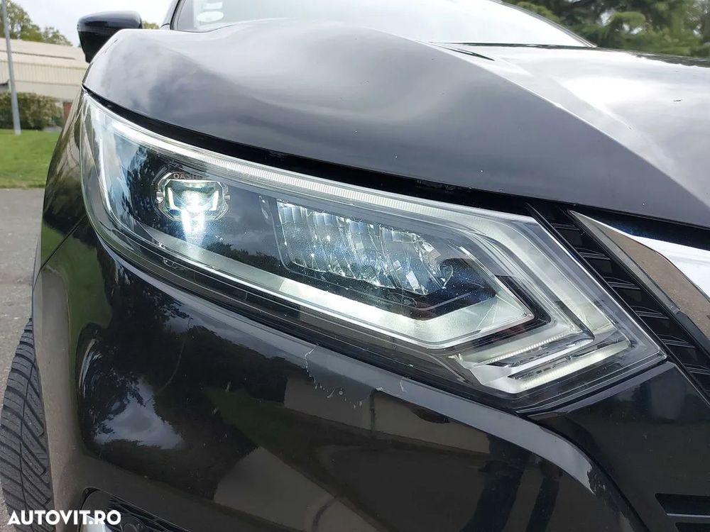 Nissan Qashqai 1.6 DCI Xtronic TEKNA+ - 23