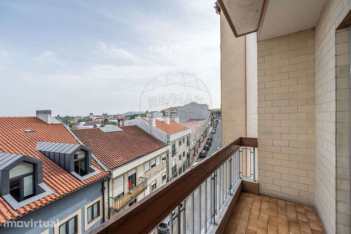 APARTAMENTO T2 NO CENTRO DE BRAGA - Grande imagem: 4/21