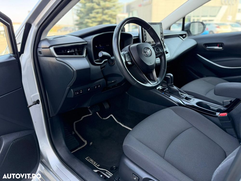 Toyota Corolla 1.8 HSD Dynamic - 13
