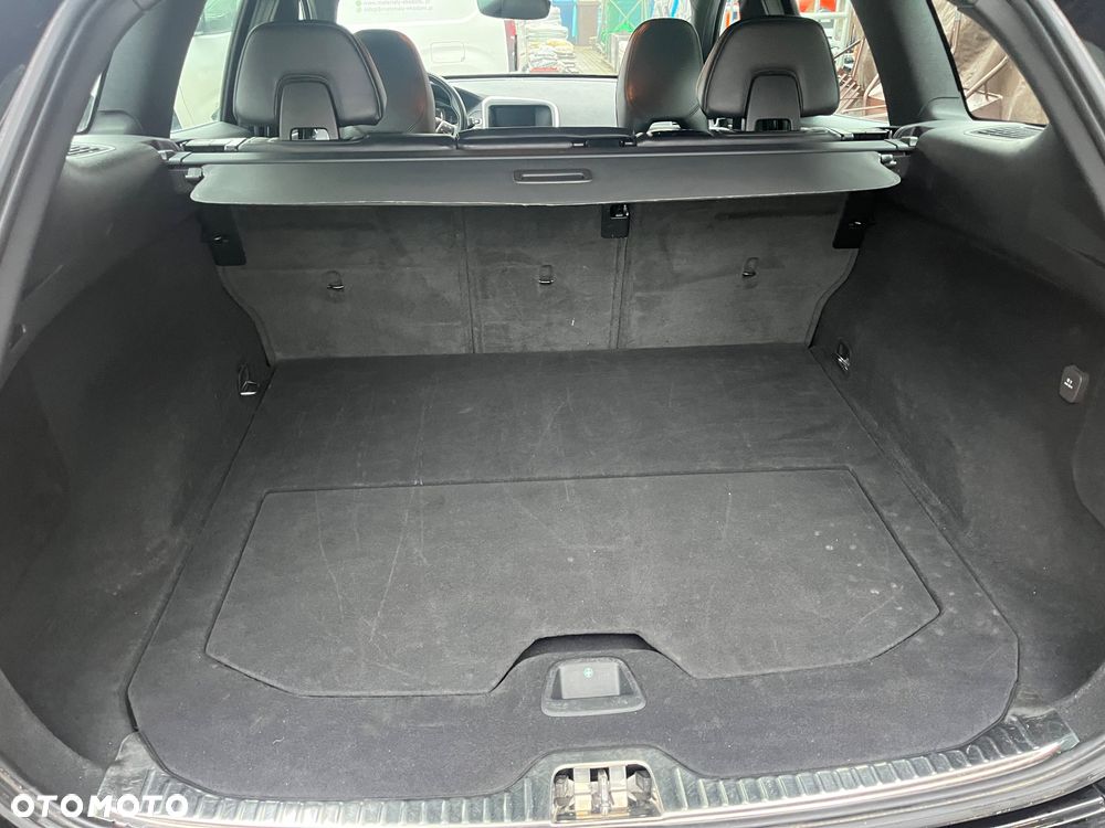 Volvo XC 60 D3 Drive-E R-Design Kinetic - 22