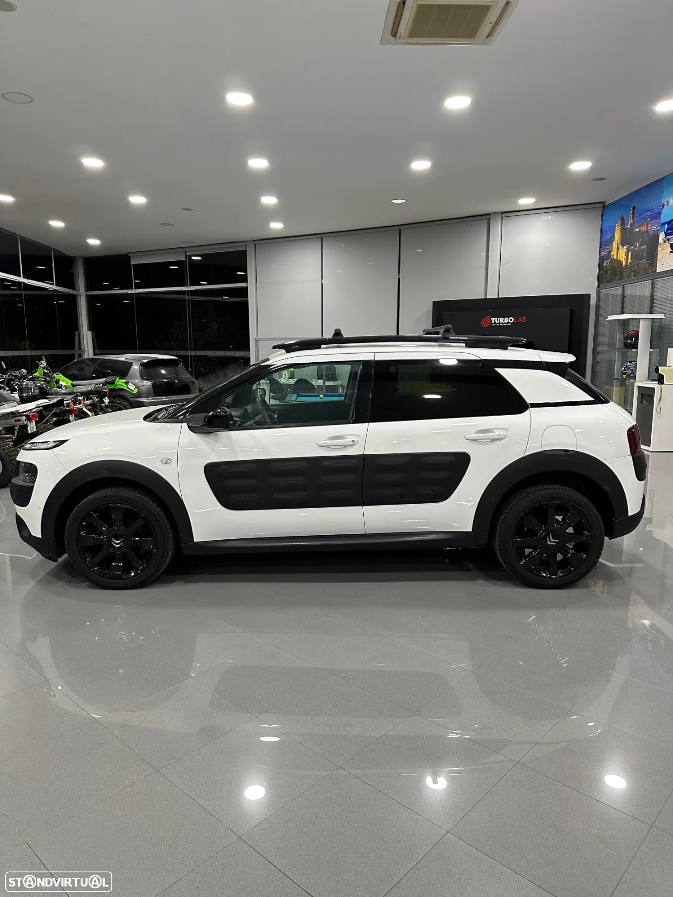 Citroën C4 Cactus 1.2 PureTech Shine Ed.Moonlight - 10