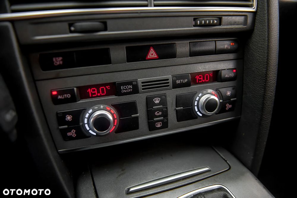 Audi A6 Avant 2.7 TDI multitronic - 32