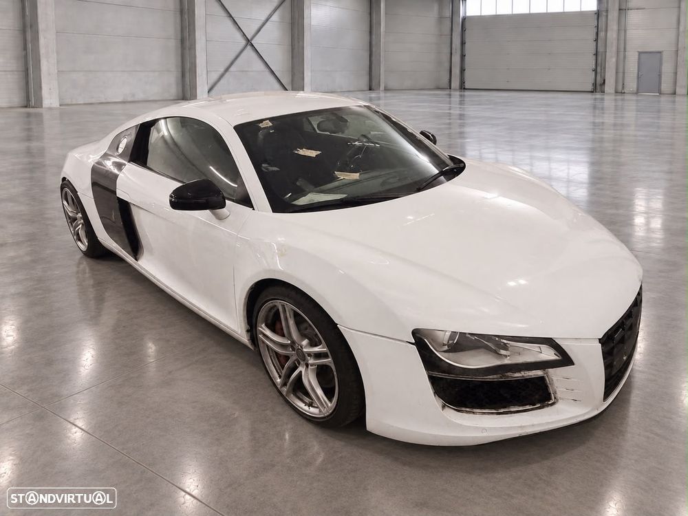 Audi R8 Coupé 4.2 FSi V8 quattro R tronic - 1