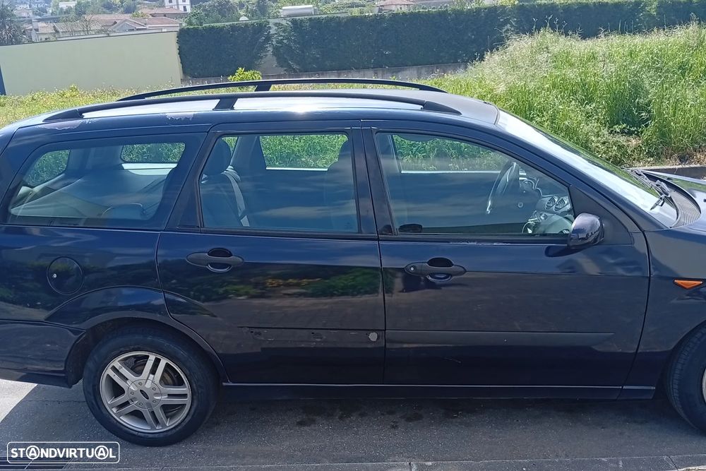 Ford Focus SW - 13