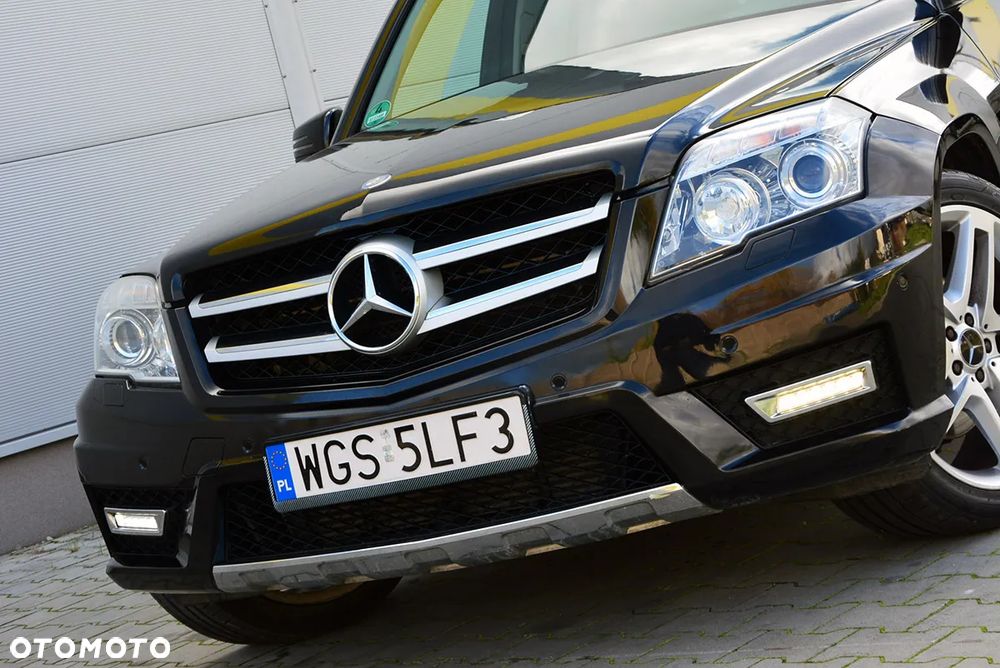 Mercedes-Benz GLK 350 CDI DPF 4Matic 7G-TRONIC SPORT EDITION - 25