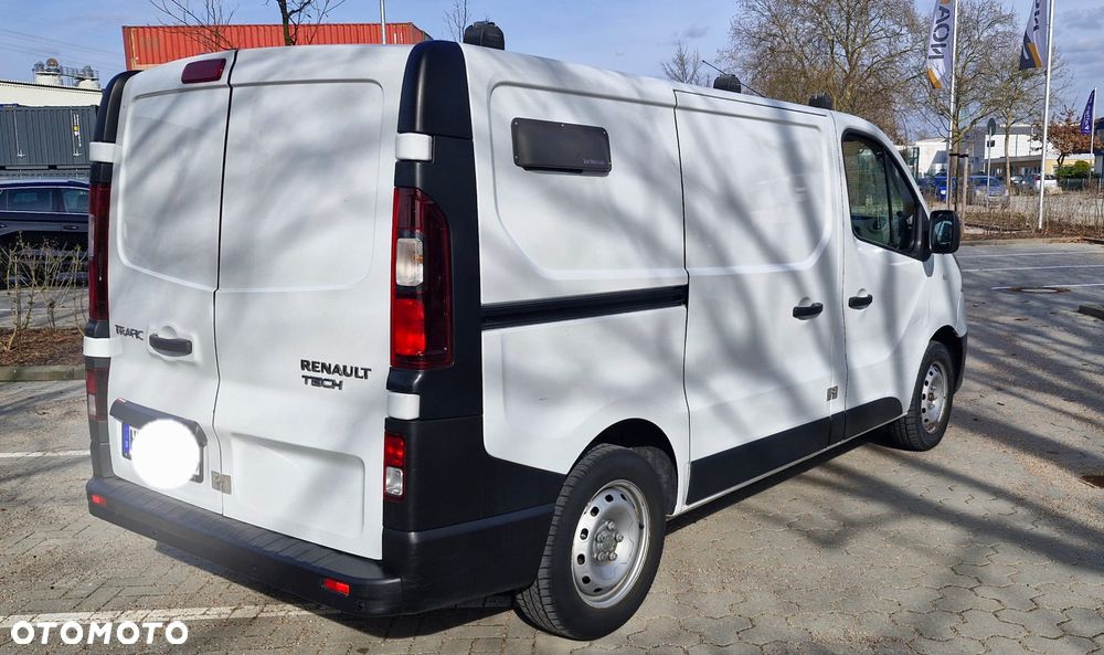 Renault Trafic - 8