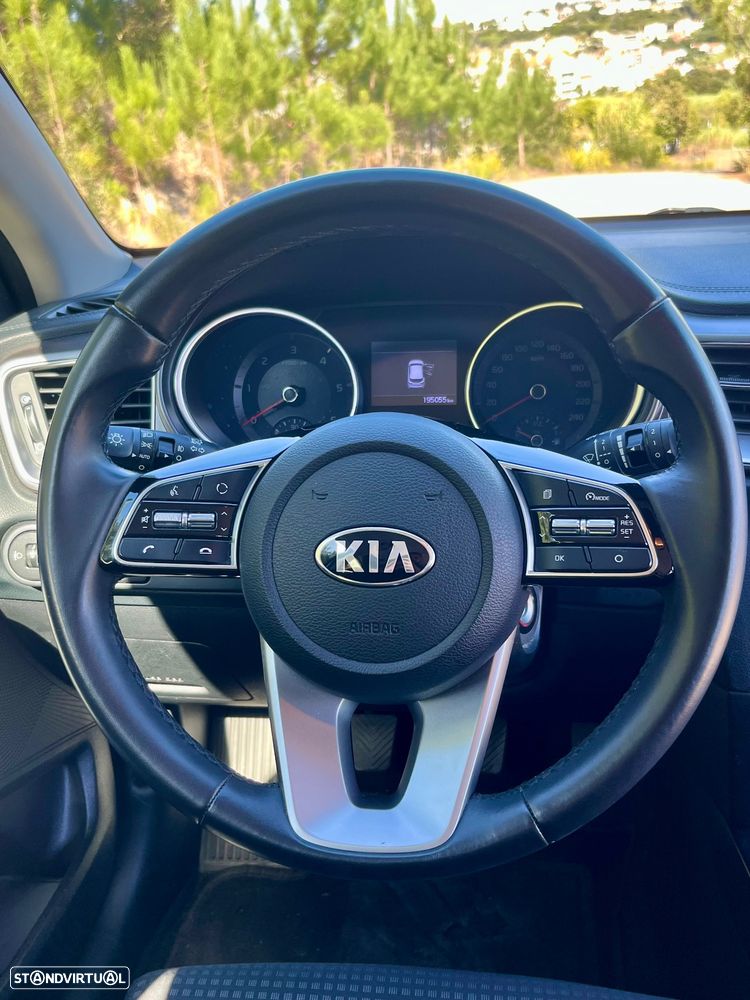 Kia Ceed 1.6 CRDi SX - 7