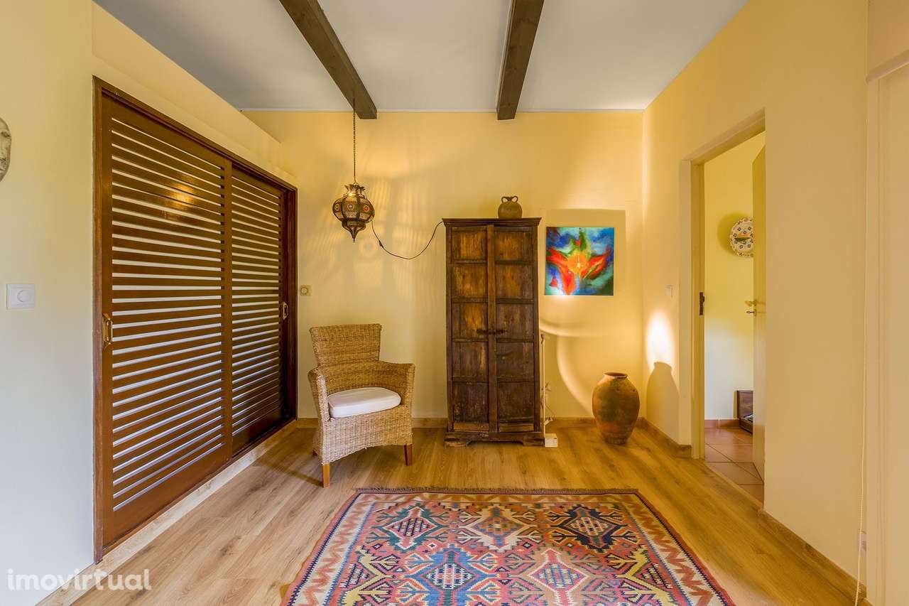 MAGNIFICA MORADIA T4 COM PISCINA  PARA VENDA NAS COLINAS VERDES - Grande imagem: 5/55